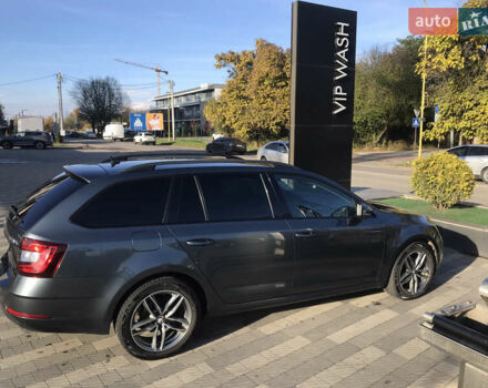 Шкода Октавія 2017 у Ужгороді на Automoto.ua Сірий Шкода Октавія, об'ємом двигуна 1.97 л та пробігом 265 тис. км за 15500 $, фото 31 на Automoto.ua
