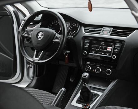 Сірий Шкода Октавія, об'ємом двигуна 2 л та пробігом 143 тис. км за 12300 $, фото 13 на Automoto.ua