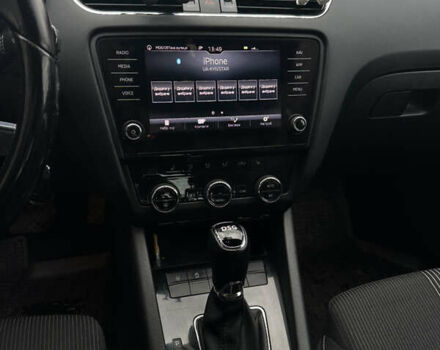 Шкода Октавія 2017 у Стрые на Automoto.ua Сірий Шкода Октавія, об'ємом двигуна 1.97 л та пробігом 258 тис. км за 15800 $, фото 8 на Automoto.ua