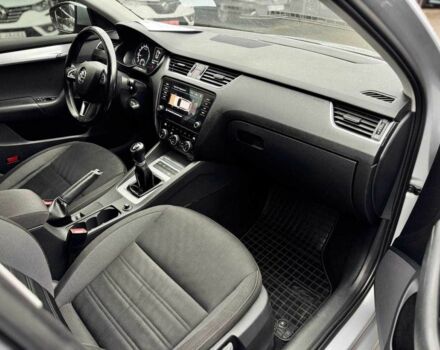 Серый Шкода Октавия, объемом двигателя 2 л и пробегом 242 тыс. км за 13600 $, фото 14 на Automoto.ua