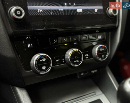 Серый Шкода Октавия, объемом двигателя 1.6 л и пробегом 252 тыс. км за 13300 $, фото 12 на Automoto.ua