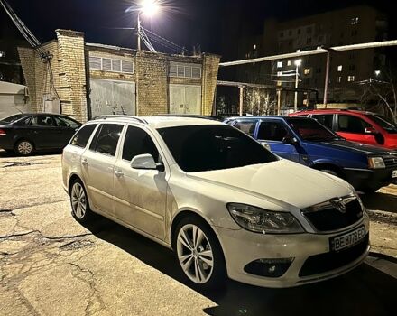 Серый Шкода Октавия, объемом двигателя 1.6 л и пробегом 260 тыс. км за 12000 $, фото 1 на Automoto.ua