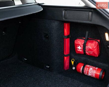 Серый Шкода Октавия, объемом двигателя 1.6 л и пробегом 213 тыс. км за 9800 $, фото 58 на Automoto.ua