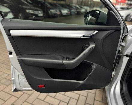 Серый Шкода Октавия, объемом двигателя 2 л и пробегом 242 тыс. км за 13600 $, фото 10 на Automoto.ua