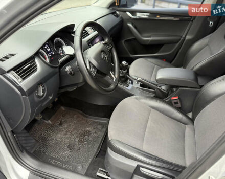 Серый Шкода Октавия, объемом двигателя 1.6 л и пробегом 178 тыс. км за 13999 $, фото 15 на Automoto.ua