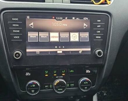 Серый Шкода Октавия, объемом двигателя 1.6 л и пробегом 322 тыс. км за 12000 $, фото 2 на Automoto.ua