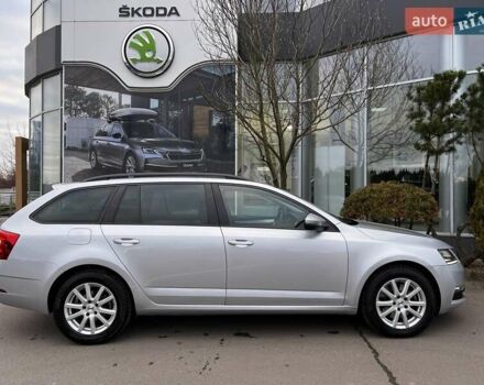 Серый Шкода Октавия, объемом двигателя 1.97 л и пробегом 304 тыс. км за 15350 $, фото 10 на Automoto.ua