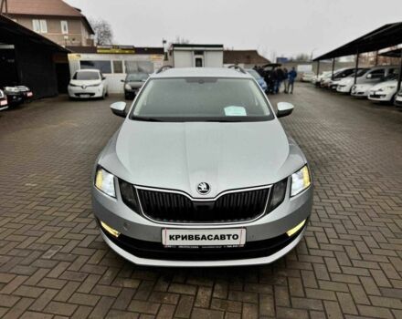 Серый Шкода Октавия, объемом двигателя 2 л и пробегом 242 тыс. км за 13600 $, фото 1 на Automoto.ua