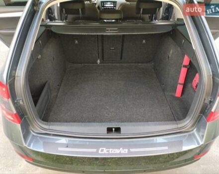 Шкода Октавия 2017 в Тернополе на Automoto.ua Серый Шкода Октавия, объемом двигателя 1.6 л и пробегом 250 тыс. км за 13400 $, фото 18 на Automoto.ua