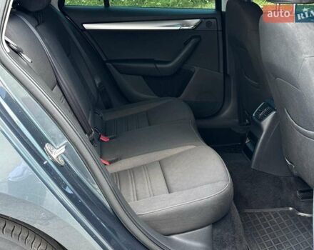 Серый Шкода Октавия, объемом двигателя 1.6 л и пробегом 344 тыс. км за 13830 $, фото 19 на Automoto.ua