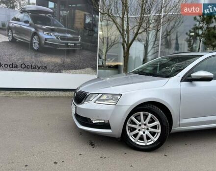 Серый Шкода Октавия, объемом двигателя 1.97 л и пробегом 304 тыс. км за 15350 $, фото 2 на Automoto.ua