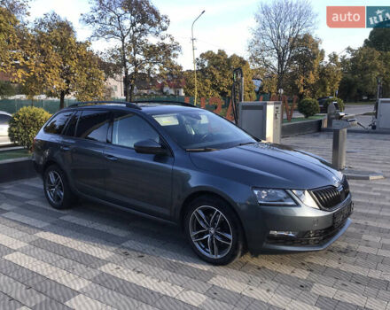 Шкода Октавія 2017 у Ужгороді на Automoto.ua Сірий Шкода Октавія, об'ємом двигуна 1.97 л та пробігом 265 тис. км за 15500 $, фото 7 на Automoto.ua