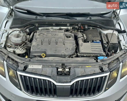 Серый Шкода Октавия, объемом двигателя 1.6 л и пробегом 218 тыс. км за 11550 $, фото 38 на Automoto.ua