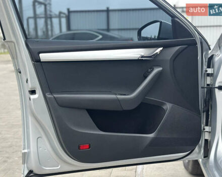 Серый Шкода Октавия, объемом двигателя 1.6 л и пробегом 218 тыс. км за 11550 $, фото 34 на Automoto.ua