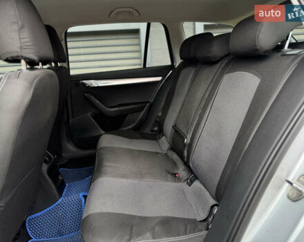 Серый Шкода Октавия, объемом двигателя 1.6 л и пробегом 252 тыс. км за 13300 $, фото 17 на Automoto.ua