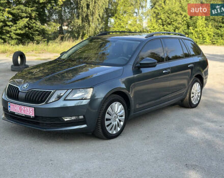 Серый Шкода Октавия, объемом двигателя 1.6 л и пробегом 173 тыс. км за 14400 $, фото 5 на Automoto.ua
