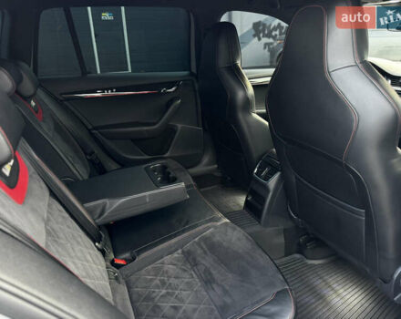 Серый Шкода Октавия, объемом двигателя 2 л и пробегом 193 тыс. км за 23999 $, фото 60 на Automoto.ua