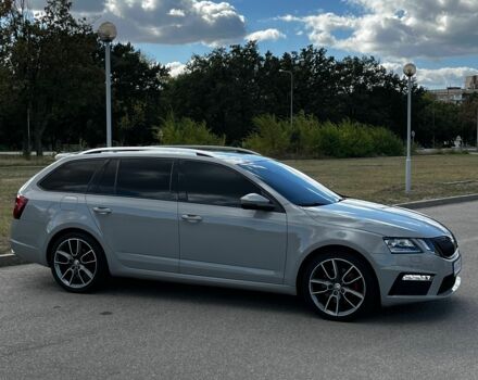 Серый Шкода Октавия, объемом двигателя 2 л и пробегом 155 тыс. км за 19800 $, фото 2 на Automoto.ua