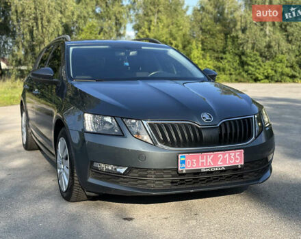 Серый Шкода Октавия, объемом двигателя 1.6 л и пробегом 173 тыс. км за 14400 $, фото 4 на Automoto.ua