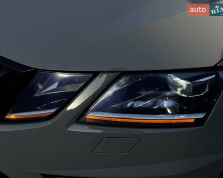 Серый Шкода Октавия, объемом двигателя 2 л и пробегом 193 тыс. км за 23999 $, фото 18 на Automoto.ua