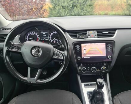 Шкода Октавия 2018 в Ивано-Франковске на Automoto.ua Серый Шкода Октавия, объемом двигателя 2 л и пробегом 267 тыс. км за 9336 $, фото 16 на Automoto.ua