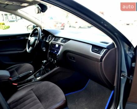 Сірий Шкода Октавія, об'ємом двигуна 2 л та пробігом 205 тис. км за 17800 $, фото 183 на Automoto.ua