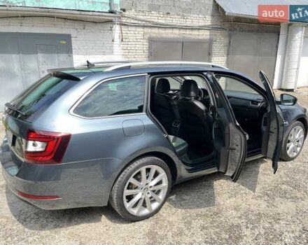 Сірий Шкода Октавія, об'ємом двигуна 1.97 л та пробігом 244 тис. км за 17000 $, фото 8 на Automoto.ua