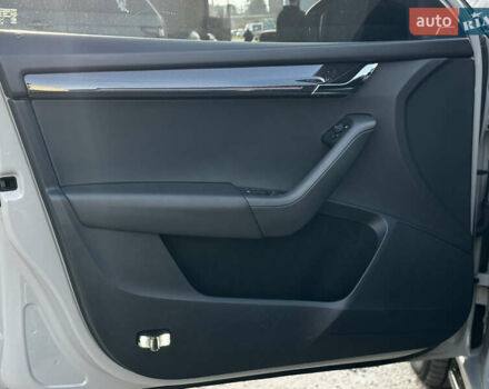 Серый Шкода Октавия, объемом двигателя 2 л и пробегом 193 тыс. км за 23999 $, фото 25 на Automoto.ua