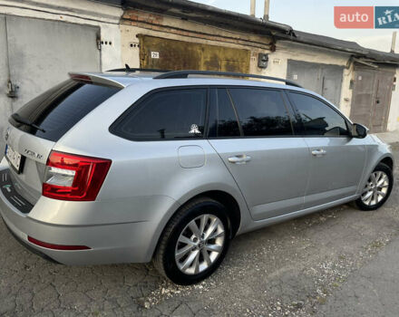 Сірий Шкода Октавія, об'ємом двигуна 2 л та пробігом 240 тис. км за 13600 $, фото 3 на Automoto.ua