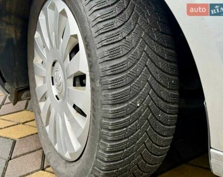 Сірий Шкода Октавія, об'ємом двигуна 1.6 л та пробігом 273 тис. км за 12800 $, фото 6 на Automoto.ua