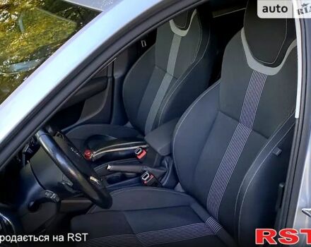 Серый Шкода Октавия, объемом двигателя 2 л и пробегом 255 тыс. км за 15500 $, фото 6 на Automoto.ua