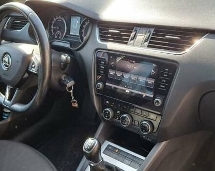 Серый Шкода Октавия, объемом двигателя 1.6 л и пробегом 247 тыс. км за 13400 $, фото 7 на Automoto.ua