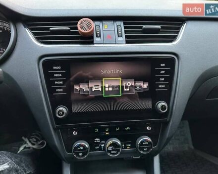 Шкода Октавия 2018 в Ужгороде на Automoto.ua Серый Шкода Октавия, объемом двигателя 1.97 л и пробегом 237 тыс. км за 15700 $, фото 17 на Automoto.ua