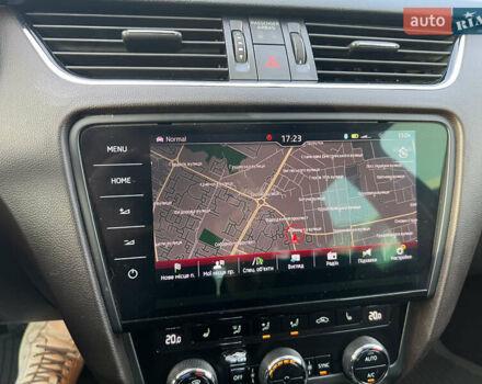 Сірий Шкода Октавія, об'ємом двигуна 2 л та пробігом 240 тис. км за 19400 $, фото 16 на Automoto.ua