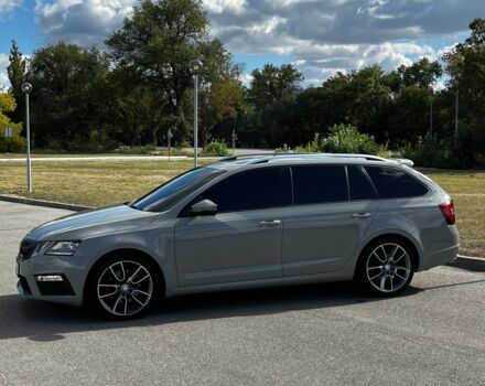 Серый Шкода Октавия, объемом двигателя 2 л и пробегом 155 тыс. км за 19800 $, фото 3 на Automoto.ua