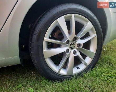 Серый Шкода Октавия, объемом двигателя 2 л и пробегом 240 тыс. км за 15499 $, фото 14 на Automoto.ua