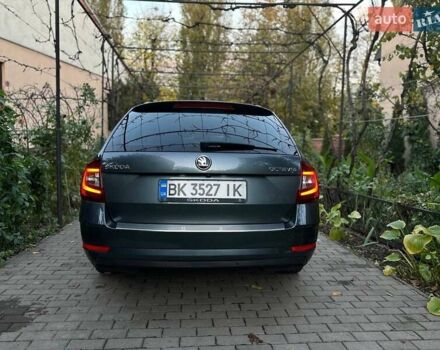 Шкода Октавия 2018 в Ужгороде на Automoto.ua Серый Шкода Октавия, объемом двигателя 1.97 л и пробегом 237 тыс. км за 15700 $, фото 4 на Automoto.ua