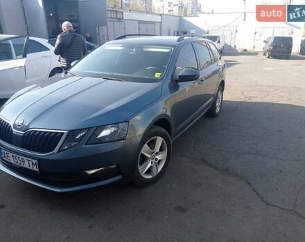 Серый Шкода Октавия, объемом двигателя 1.6 л и пробегом 267 тыс. км за 14000 $, фото 1 на Automoto.ua