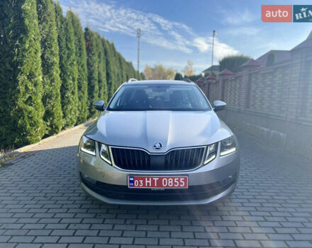 Сірий Шкода Октавія, об'ємом двигуна 1.6 л та пробігом 245 тис. км за 13999 $, фото 3 на Automoto.ua
