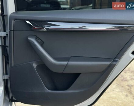 Серый Шкода Октавия, объемом двигателя 2 л и пробегом 193 тыс. км за 23999 $, фото 58 на Automoto.ua