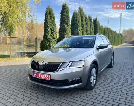 Сірий Шкода Октавія, об'ємом двигуна 1.6 л та пробігом 245 тис. км за 13999 $, фото 20 на Automoto.ua
