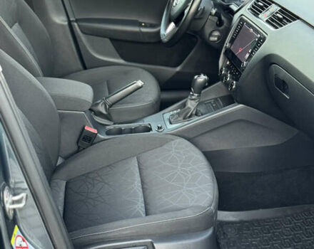 Сірий Шкода Октавія, об'ємом двигуна 2 л та пробігом 271 тис. км за 15900 $, фото 25 на Automoto.ua