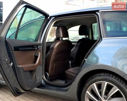 Сірий Шкода Октавія, об'ємом двигуна 2 л та пробігом 205 тис. км за 17800 $, фото 189 на Automoto.ua