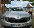 Серый Шкода Октавия, объемом двигателя 1.6 л и пробегом 225 тыс. км за 11700 $, фото 1 на Automoto.ua