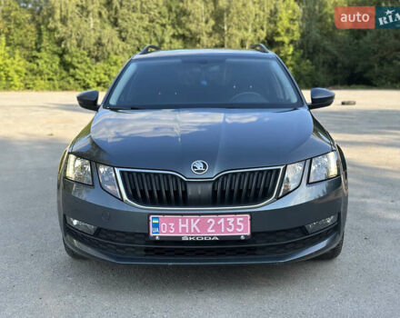 Серый Шкода Октавия, объемом двигателя 1.6 л и пробегом 173 тыс. км за 14400 $, фото 1 на Automoto.ua