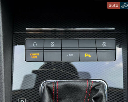 Серый Шкода Октавия, объемом двигателя 2 л и пробегом 193 тыс. км за 23999 $, фото 42 на Automoto.ua