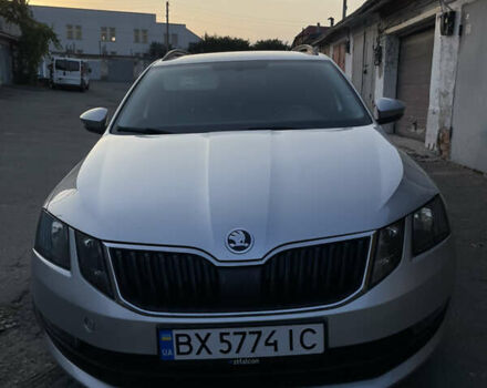 Сірий Шкода Октавія, об'ємом двигуна 2 л та пробігом 240 тис. км за 13600 $, фото 1 на Automoto.ua
