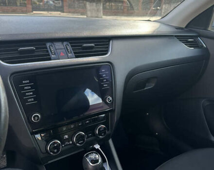 Серый Шкода Октавия, объемом двигателя 1.6 л и пробегом 149 тыс. км за 14000 $, фото 12 на Automoto.ua