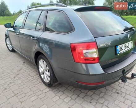 Серый Шкода Октавия, объемом двигателя 1.6 л и пробегом 242 тыс. км за 14400 $, фото 6 на Automoto.ua