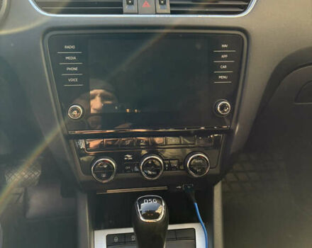 Сірий Шкода Октавія, об'ємом двигуна 1.6 л та пробігом 160 тис. км за 14000 $, фото 8 на Automoto.ua